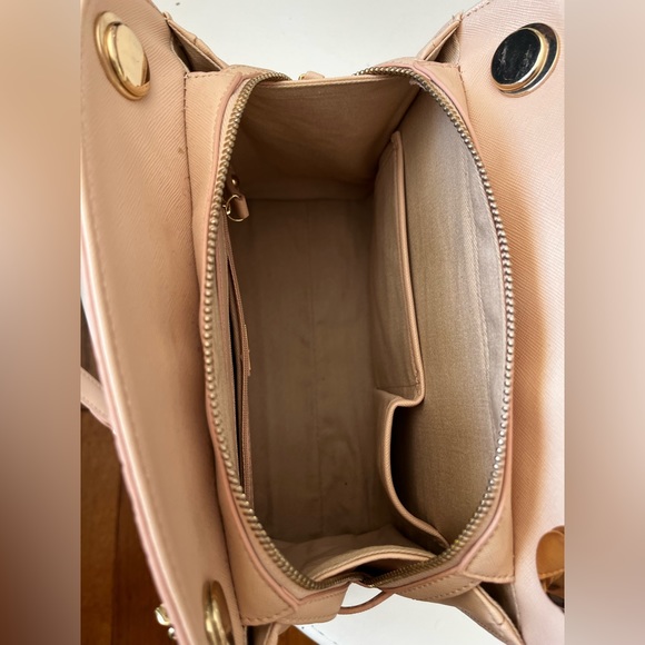 Light Pink Guess Purse - Picture 7 of 8